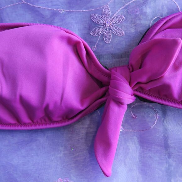 Victoria's Secret bandeau bow strapless bikini top - Picture 2 of 4